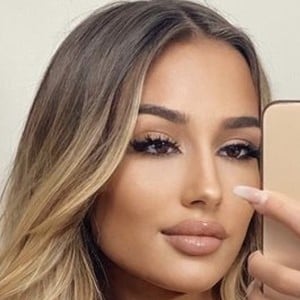 Marine Mametz, 25 (YouTube明星)