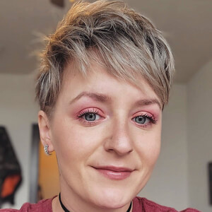 Marketa Ruzickova, 37 (YouTube明星)