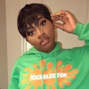 Marne, 30 (Star d'Instagram)