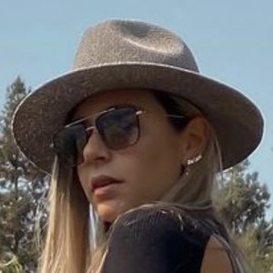 Marni Harvey, 37 (博主)