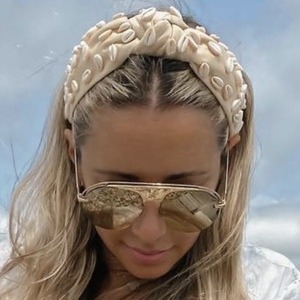 Marni Harvey, 37 (Blogger)