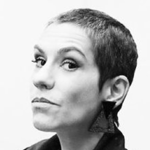 Marta Bateira, 43 (YouTube明星)