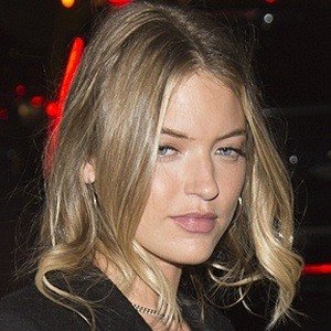 Martha Hunt image 4