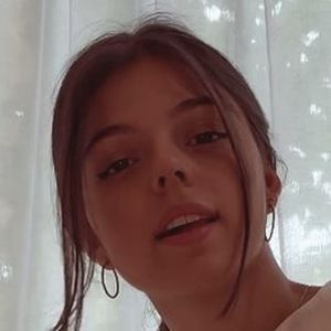 Martu Boden, 23 (TikTok Star)