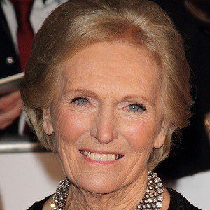Mary Berry, 88 (Người dẫn chương trình)