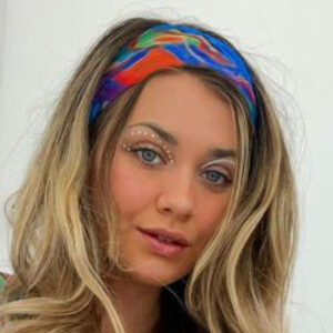 Mary Brant, 28 (TikTok明星)