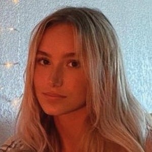 Mary Canterbury, 22 (TikTok Star)