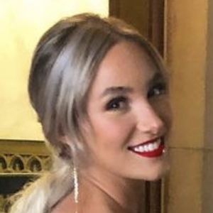 Mary Canterbury, 22 (TikTok明星)