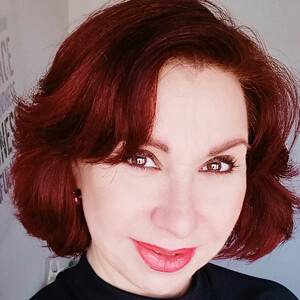 Mary del Carmen Sobrino, 63 (記者)