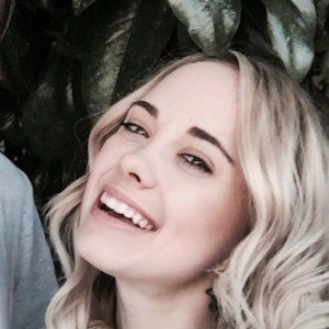 Mary Ellen Arnold, 38 (Blogger)