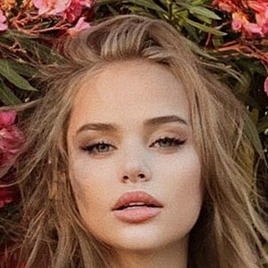 Mary Hockings, 31 (Instagram Star)