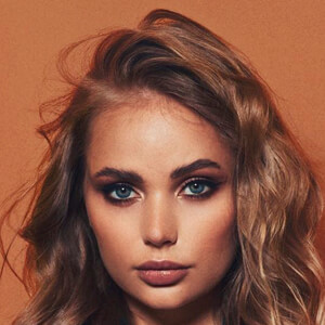 Mary Hockings image 14