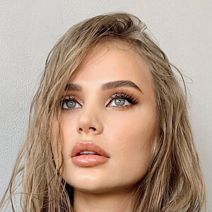 Mary Hockings image 3