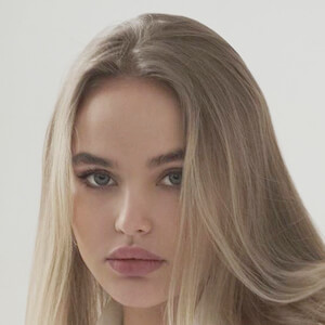 Mary Hockings, 31 (Instagram明星)