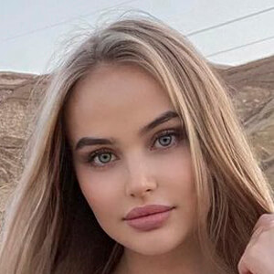 Mary Hockings image 7