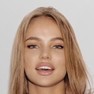 Mary Hockings image 8