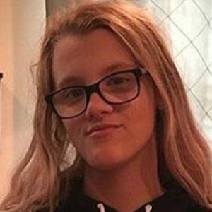 Mary-Kate Cooper, 22 (TikTok Star)