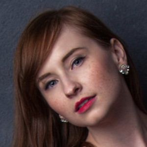 Mary Kate Wiles, 37 (YouTube明星)