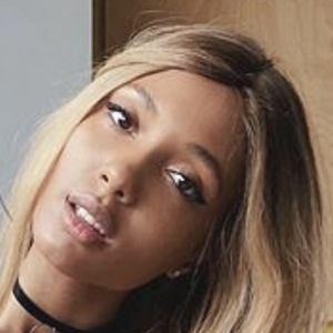 Mary Senn, 32 (YouTube Star)