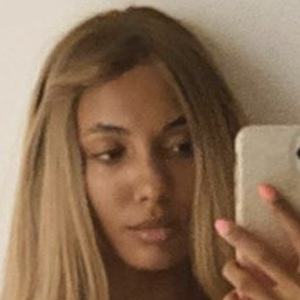 Mary Senn, 32 (YouTube Star)