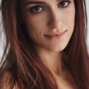 Mary Shum, 38 (Modelo)