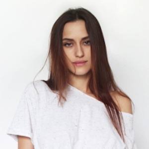 Mary Shum, 38 (Model)