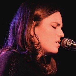 Mary Spender, 35 (Estrella de YouTube)