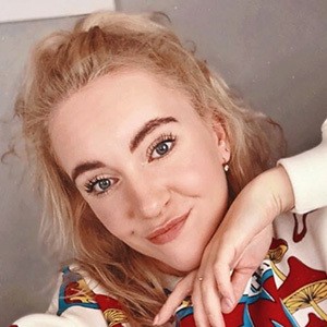 Masha Zoom, 31 (YouTube Star)