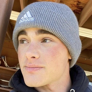 Mason Farris image 8