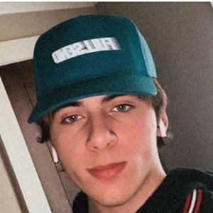 Mason Neisen, 22 (Snapchat Star)