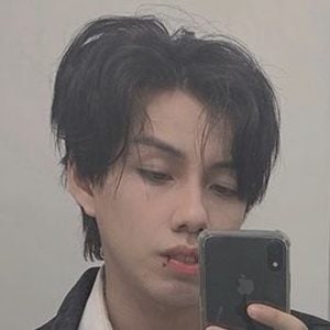 Mateus Hwang, 29 (YouTube Star)