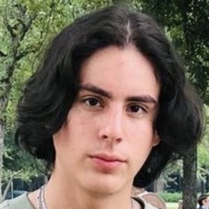 Max Marroquín, 24 (TikTok明星)