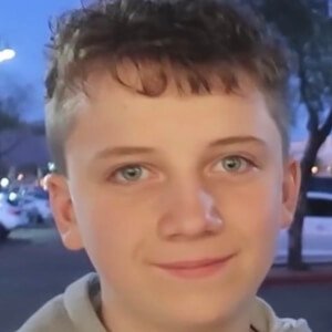 Max Pettit, 18 (YouTube Star)