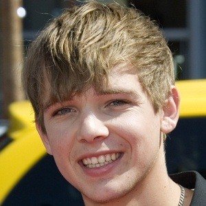 Max Thieriot image 6