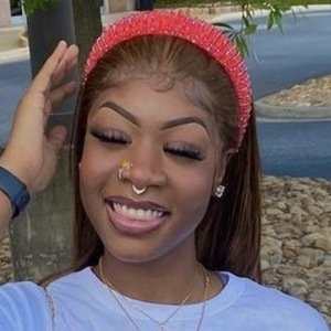 Maya Ezunu, 23 (TikTok明星)