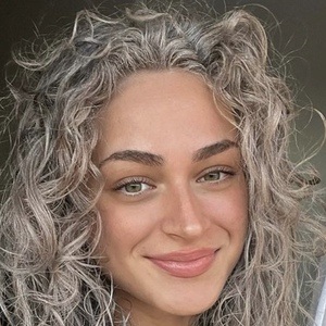 maybeshanaa, 22 (TikTok Star)