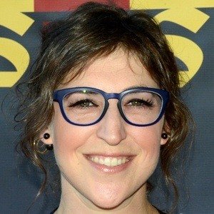 Mayim Bialik image 5