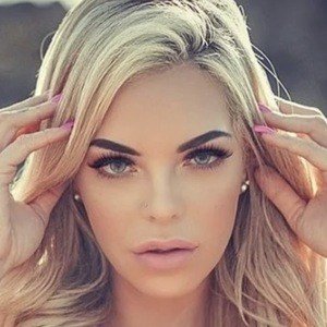 Mayra Dias Gomes, 36 (Romanziere)