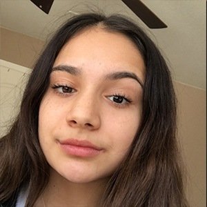 McKenzie Morales, 22 (Танцовщик)