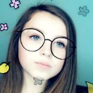 McKenzie Roman, 21 (Instagram Star)