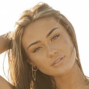 Mckinley Richardson image 6