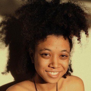 Mecca Kalani, 28 (流行歌手)