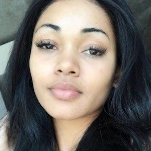 Meeka Lina, 35 (Instagram Star)