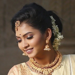 Meera Joshi, 34 (Instagram Star)