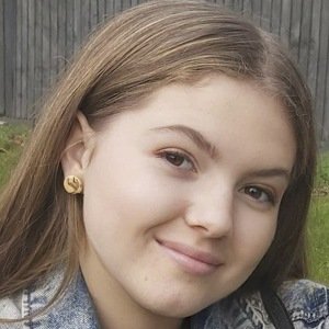 Megan Hughes, 20 (TV Actress)