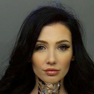 Megan Mai, 32 (模特)