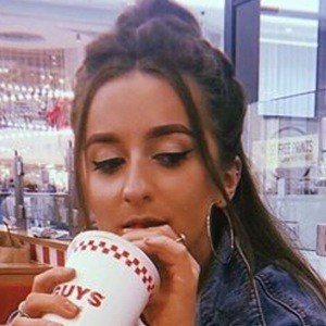 Megan Roberts image 4