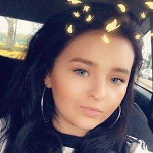 Megan Salmon-Ferrari, 27 (现实之星)