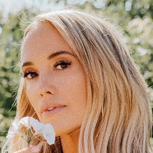 Megan Williams, 37 (Blogger)