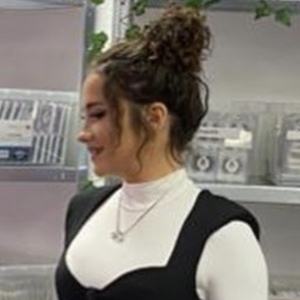 Meggi Lashes, 26 (Entrepreneur)